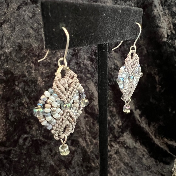 Curated Jewelry Set #20 - Wrap Bracelet, Earrings *blue/lavender/silver/gray - Picture 7 of 8